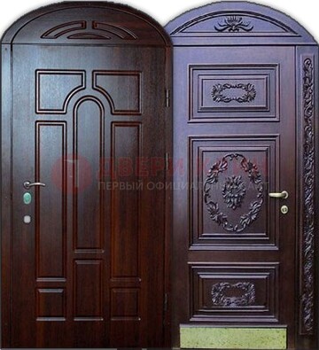 Стильная железная арочная дверь с декоративным элементом ДА-24 в Новосибирске