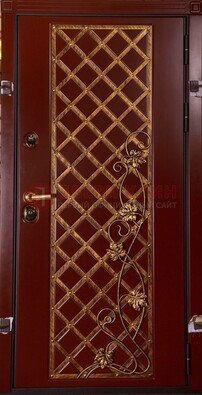 Бордовая металлическая дверь с ковкой ДК-10 для квартиры в Тамбове
