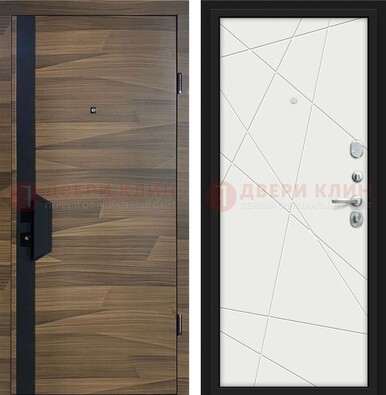 Стальная коричневая дверь МДФ c черной вставкой ДМ-267 в Тамбове