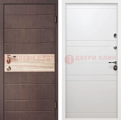Коричневая стальная дверь с филенчатой МДФ в Белом цвете ДМ-306 в Тамбове