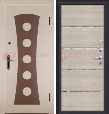 Светлая металлическая дверь с МДФ в квартиру ДМ-365 в Тамбове