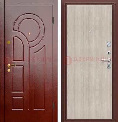Красная металлическая дверь с МДФ панелями ДМ-368 в Тамбове