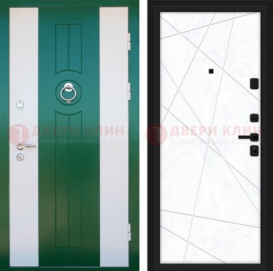 Зеленая железная дверь с панелями МДФ ДМ-369 в Тамбове