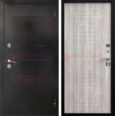 Черная железная дверь с порошковым покрытием и филенчатой МДФ ДП-221 в Тамбове