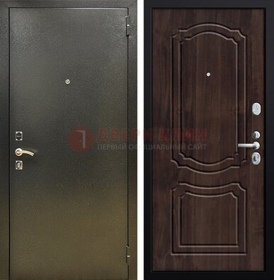 Темно-серая железная дверь с порошковым покрытием и коричневой МДФ ДП-288 в Тамбове