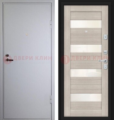 Белая железная дверь с порошковым напылением и стеклом ДП-308 в Тамбове
