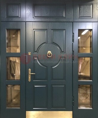 Стальная парадная дверь ДПР-64 со стеклопакетом в Тамбове