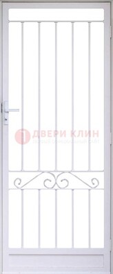 Белая стальная решетчатая дверь с волютами ДР-30 в Тамбове