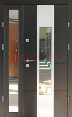Темная полуторная стальная дверь со стеклом ДС-10 в Тамбове