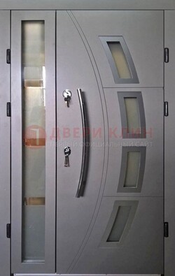 Серая железная дверь для дома со стеклом ДС-17 в Тамбове