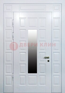 Белая входная дверь с МДФ панелью и стеклом ДС-56 в Тамбове