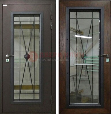 Коричневая железная дверь со стеклом для частного дома ДС-8 в Тамбове