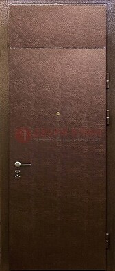 Коричневая стальная дверь с винилискожей ДВ-24 в Тамбове