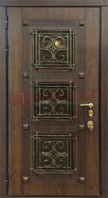 Коричневая металлическая дверь с виноритом и ковкой ДВТ-199 в Тамбове