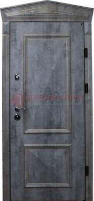 Серая железная уличная дверь с виноритом ДВТ-60 в Ярославле