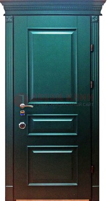 Зеленая входная филенчатая дверь с виноритом ДВТ-62 в Тамбове
