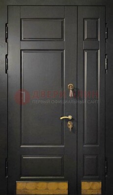 Черная полуторная железная дверь для частного дома ПЛ-2 в Тамбове