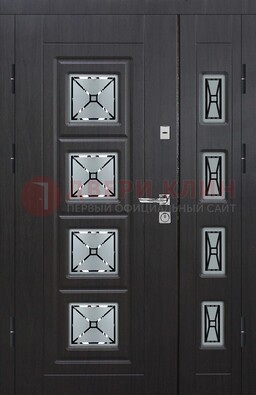 Чёрная двухстворчатая железная дверь с МДФ и витражом ВЖ-35 в Тамбове